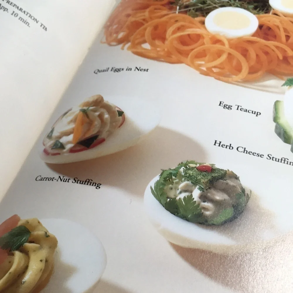 Vintage Holiday Cookbook Recipe Ideas Hardcover 1992